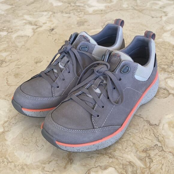 Clarks Wave 2.0 Lace Waterproof Sneakers Grey/Peach - Picture 3 of 16
